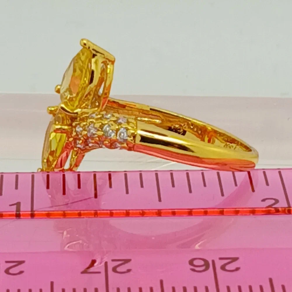 Vintage Gold Tone Yellow Pear Cut Bypass Cocktail Ring Size 6.25 Butterfly Style